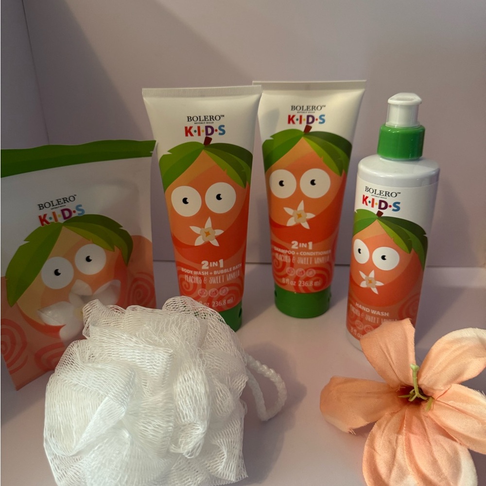 Bolero Kids Peaches & Sweet Vanilla Bath Gift Set